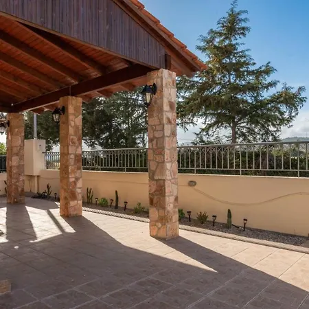Palm View Villa Gennadi